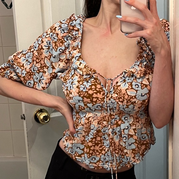 COPY - Free People floral peasant blouse - Picture 4 of 6